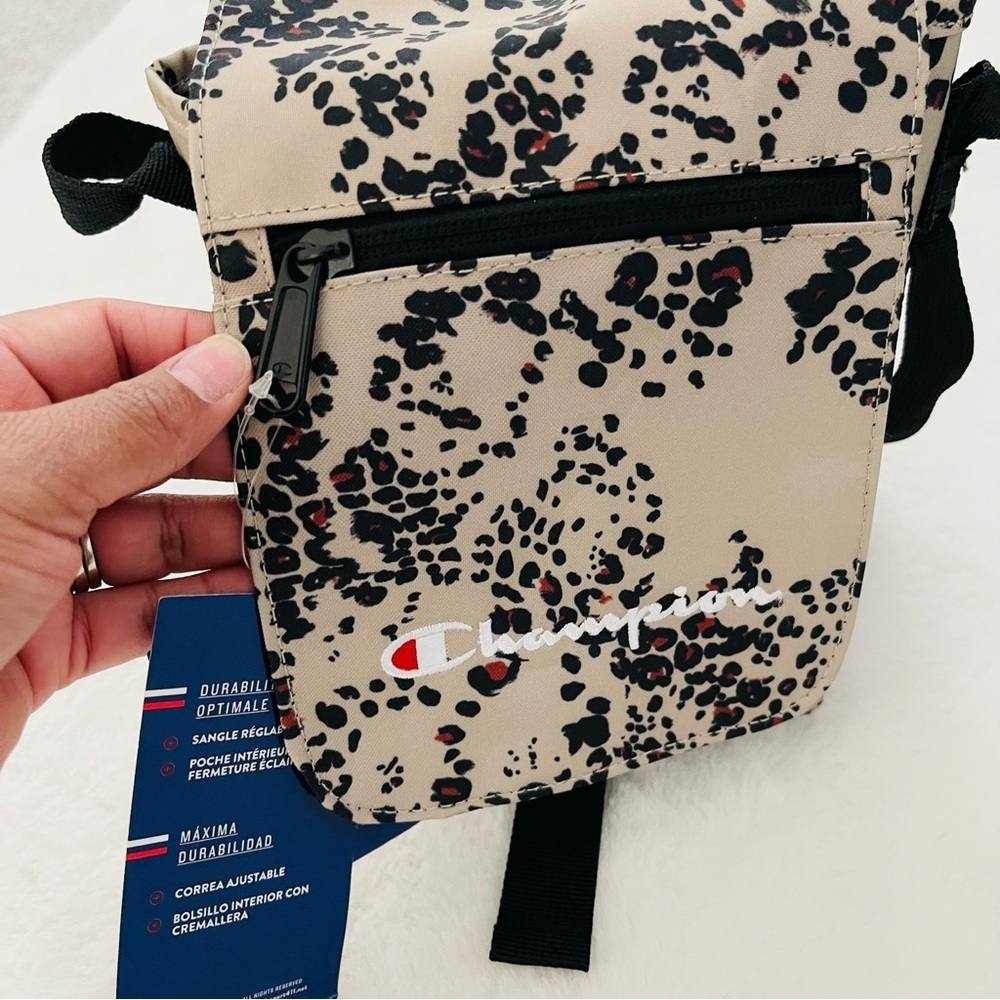 Champion Black and Cream Crossbody Bag - Picture 5 of 9